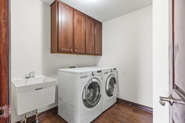 1633 Sunflower Street, Lewis Center, OH 43035