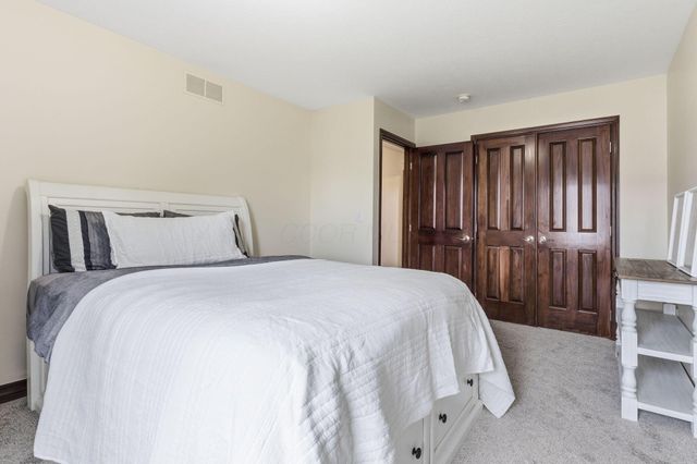 1633 Sunflower Street, Lewis Center, OH 43035