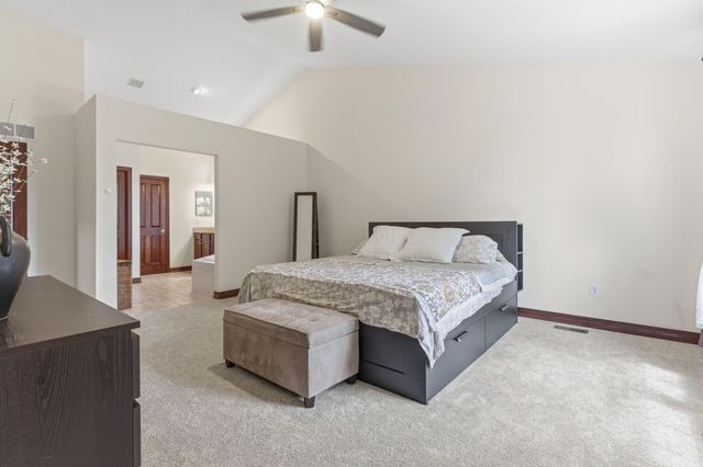 1633 Sunflower Street, Lewis Center, OH 43035