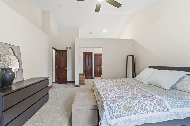 1633 Sunflower Street, Lewis Center, OH 43035