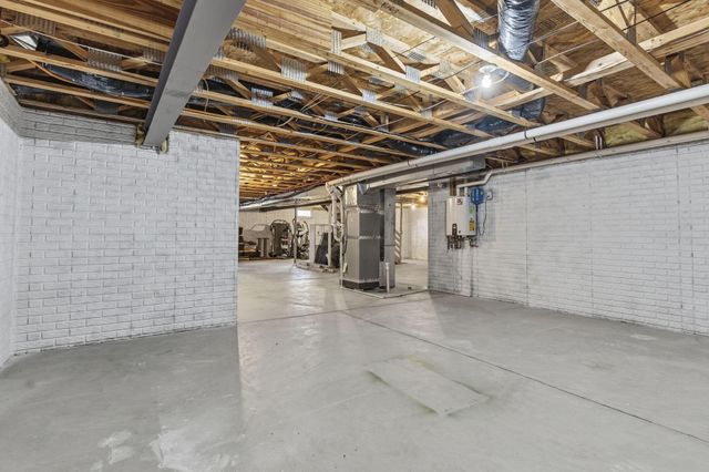 1633 Sunflower Street, Lewis Center, OH 43035