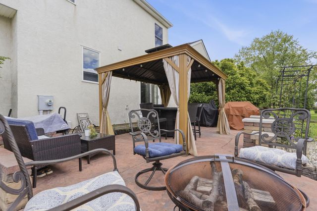 1633 Sunflower Street, Lewis Center, OH 43035