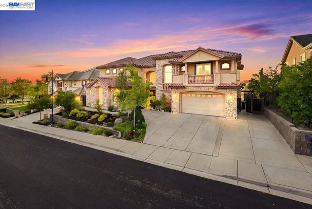 2851 E Cog Hill Ter, Dublin, CA 94568