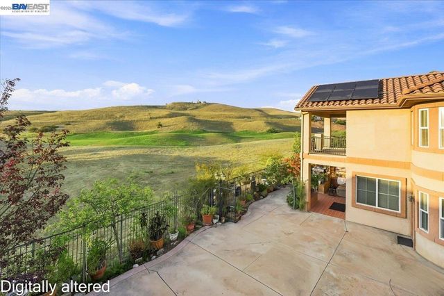 2851 E Cog Hill Ter, Dublin, CA 94568