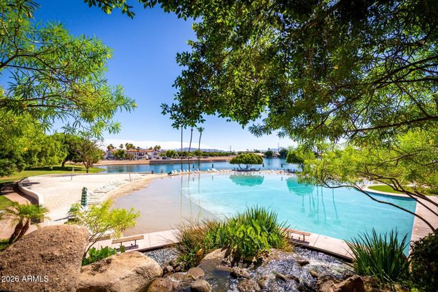 1522 E BEACON Drive, Gilbert, AZ 85234