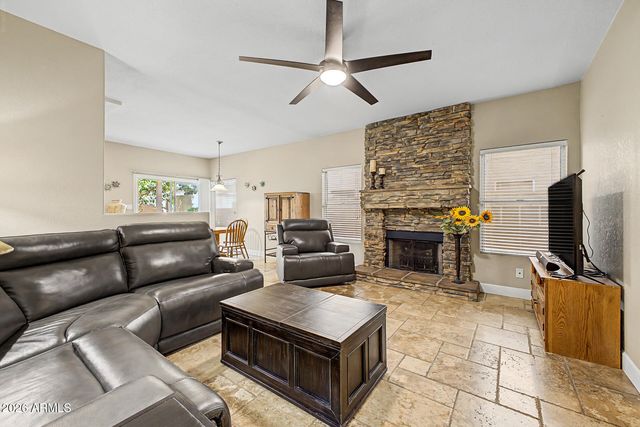 1522 E BEACON Drive, Gilbert, AZ 85234