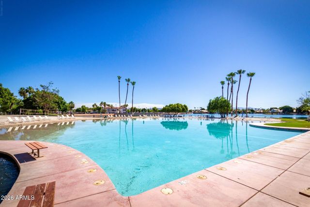 1522 E BEACON Drive, Gilbert, AZ 85234