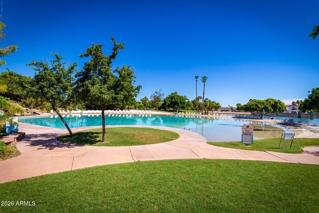 1522 E BEACON Drive, Gilbert, AZ 85234