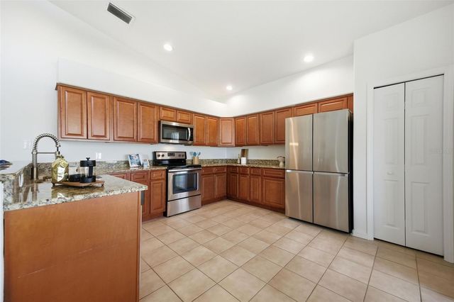 22521 MAGNOLIA TRACE BOULEVARD, Lutz, FL 33549