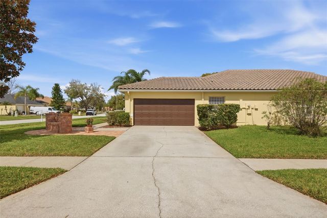 22521 MAGNOLIA TRACE BOULEVARD, Lutz, FL 33549