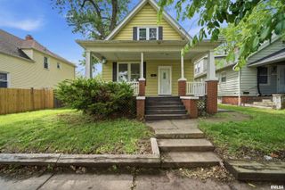 2701 N DECHMAN Avenue, Peoria, IL 61603