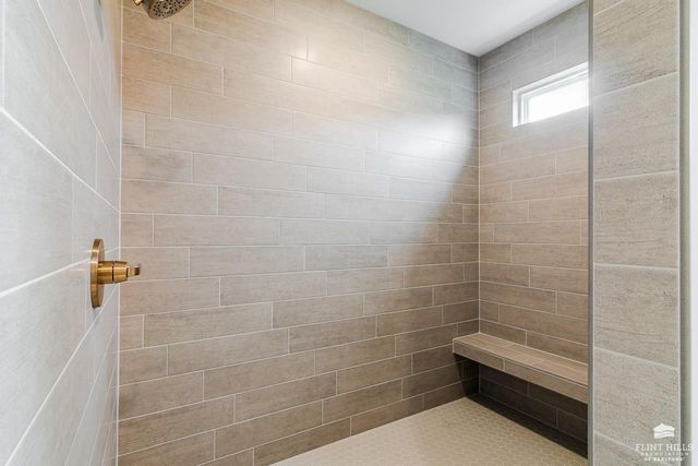 5414 Nicklaus Circle, Manhattan, KS 66503