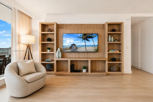 2301 Collins Avenue 1129, Miami Beach, FL 33139