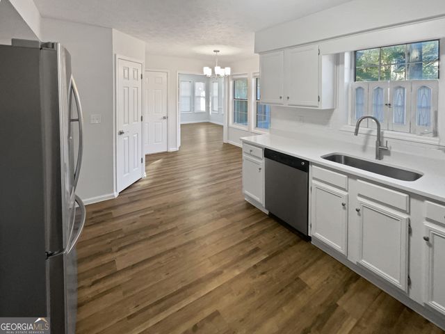 1800 Welmington Way, Peachtree City, GA 30269