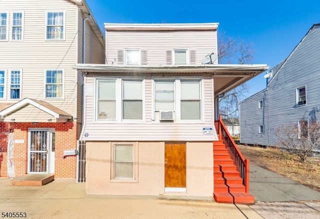 197 16Th Ave, Paterson City, NJ 07501