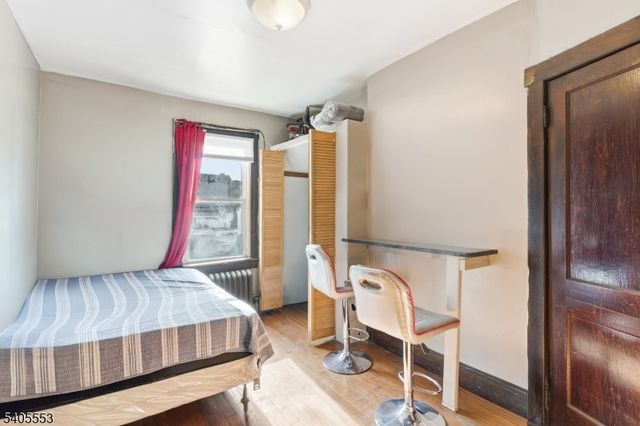 197 16Th Ave, Paterson City, NJ 07501