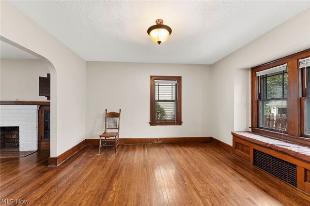 113 Longford Avenue, Elyria, OH 44035