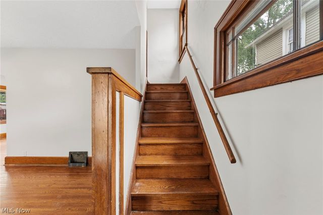 113 Longford Avenue, Elyria, OH 44035