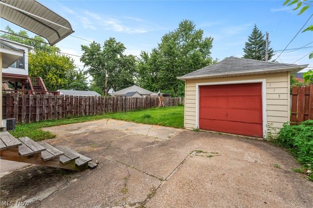 113 Longford Avenue, Elyria, OH 44035
