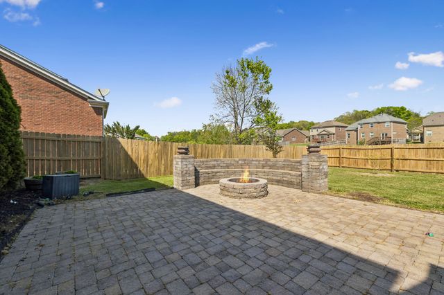 1430 Bridgecross Pkwy, Hermitage, TN 37076