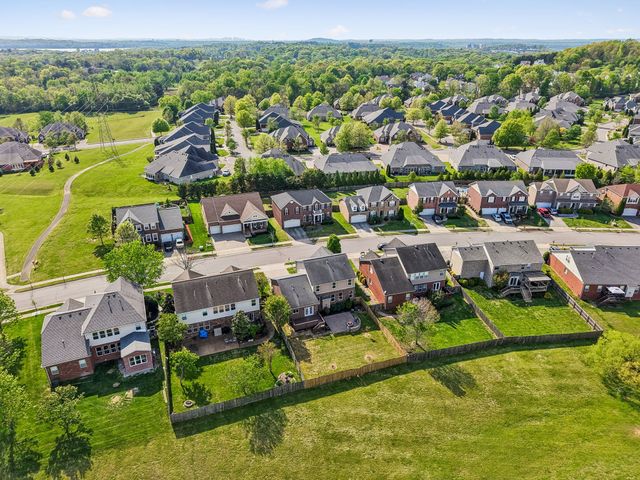 1430 Bridgecross Pkwy, Hermitage, TN 37076