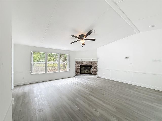 8331 COUNTY ROAD 109, Lady Lake, FL 32159