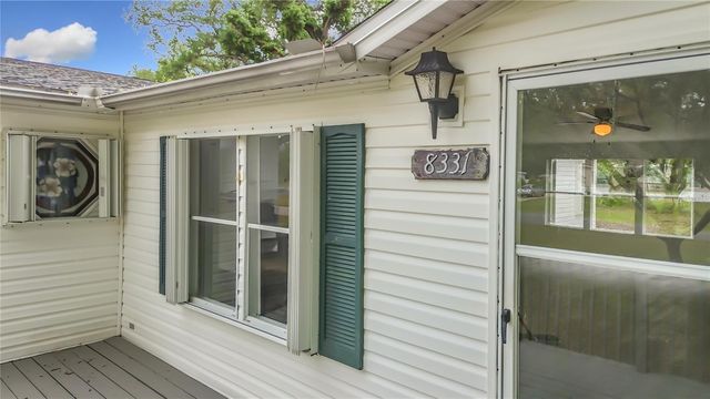 8331 COUNTY ROAD 109, Lady Lake, FL 32159