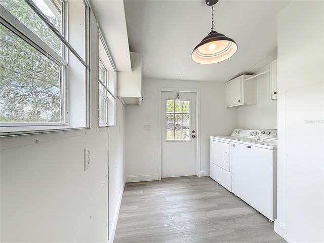 8331 COUNTY ROAD 109, Lady Lake, FL 32159