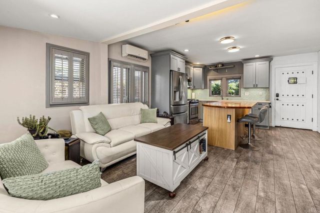 3167 Myrtle Avenue, San Diego, CA 92104