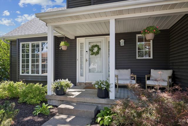 5138 Fillmore Court, Davenport, IA 52806