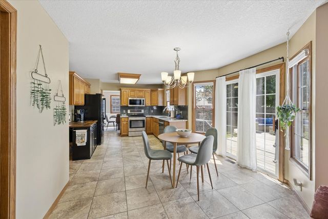 5138 Fillmore Court, Davenport, IA 52806