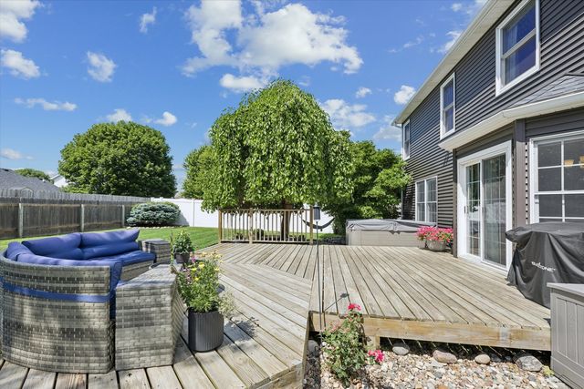 5138 Fillmore Court, Davenport, IA 52806