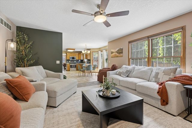 5138 Fillmore Court, Davenport, IA 52806