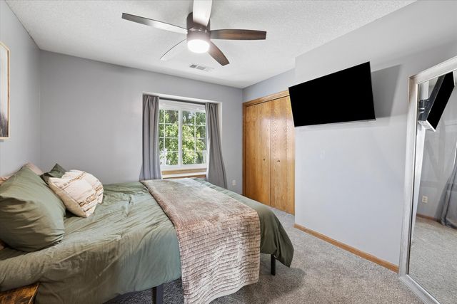 5138 Fillmore Court, Davenport, IA 52806