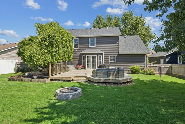 5138 Fillmore Court, Davenport, IA 52806