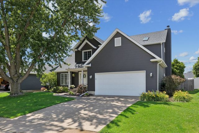5138 Fillmore Court, Davenport, IA 52806