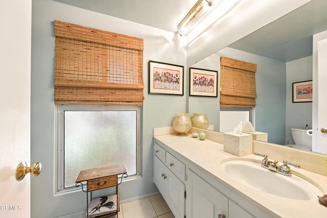 633 Camino Roberto, Thousand Oaks, CA 91360