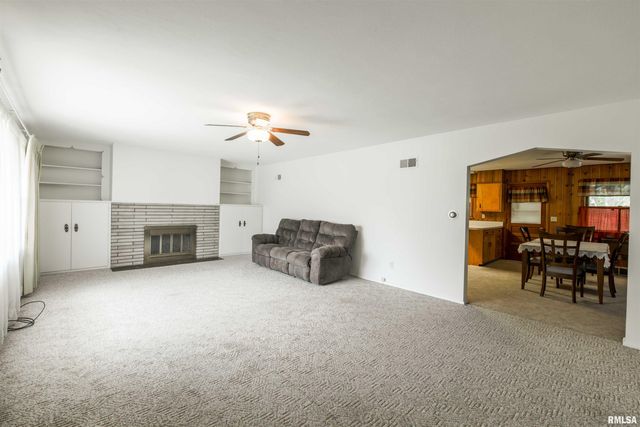 609 E WILLCOX Avenue, Peoria, IL 61603