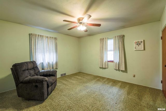 609 E WILLCOX Avenue, Peoria, IL 61603