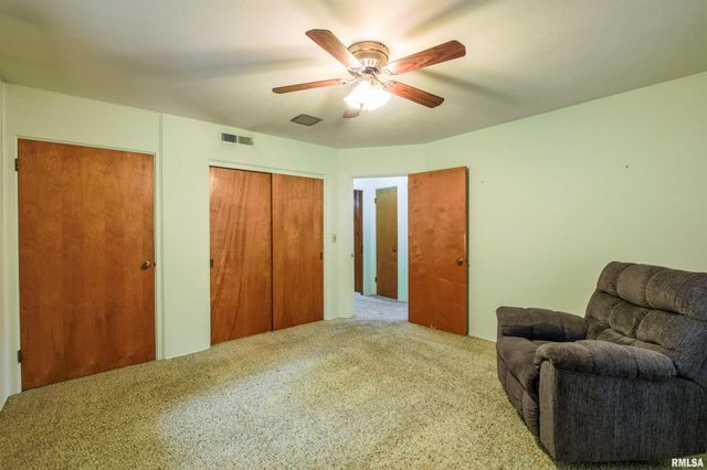 609 E WILLCOX Avenue, Peoria, IL 61603