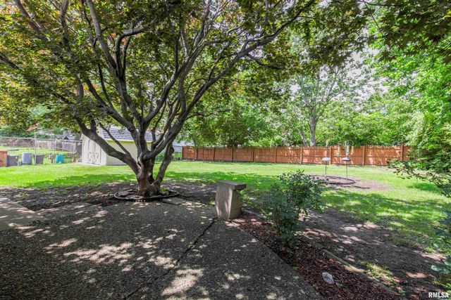 609 E WILLCOX Avenue, Peoria, IL 61603