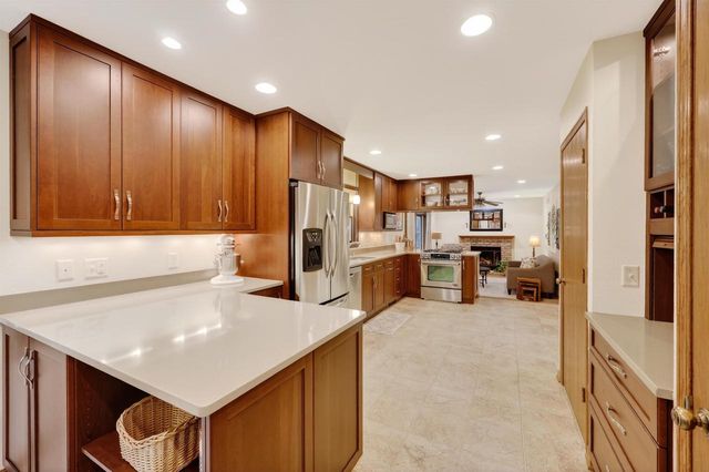 218 Cedar Drive, Oregon, WI 53575