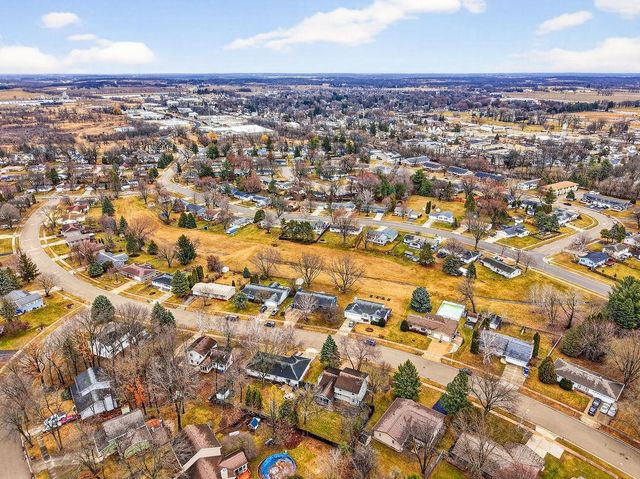 218 Cedar Drive, Oregon, WI 53575