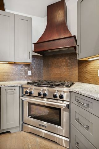 301 Anchor Ln, Old Hickory, TN 37138