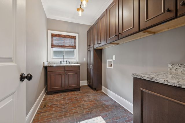 301 Anchor Ln, Old Hickory, TN 37138