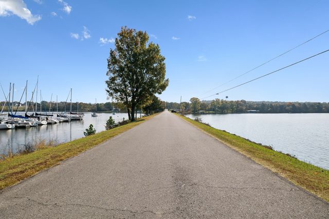 301 Anchor Ln, Old Hickory, TN 37138