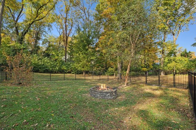 301 Anchor Ln, Old Hickory, TN 37138