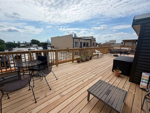 2013 W Concord Place A, Chicago, IL 60647