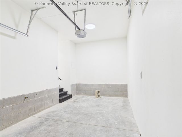 105 Belfast Road 1&2, Charleston, WV 25314