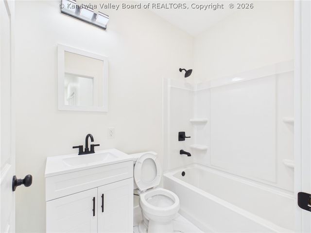 105 Belfast Road 1&2, Charleston, WV 25314